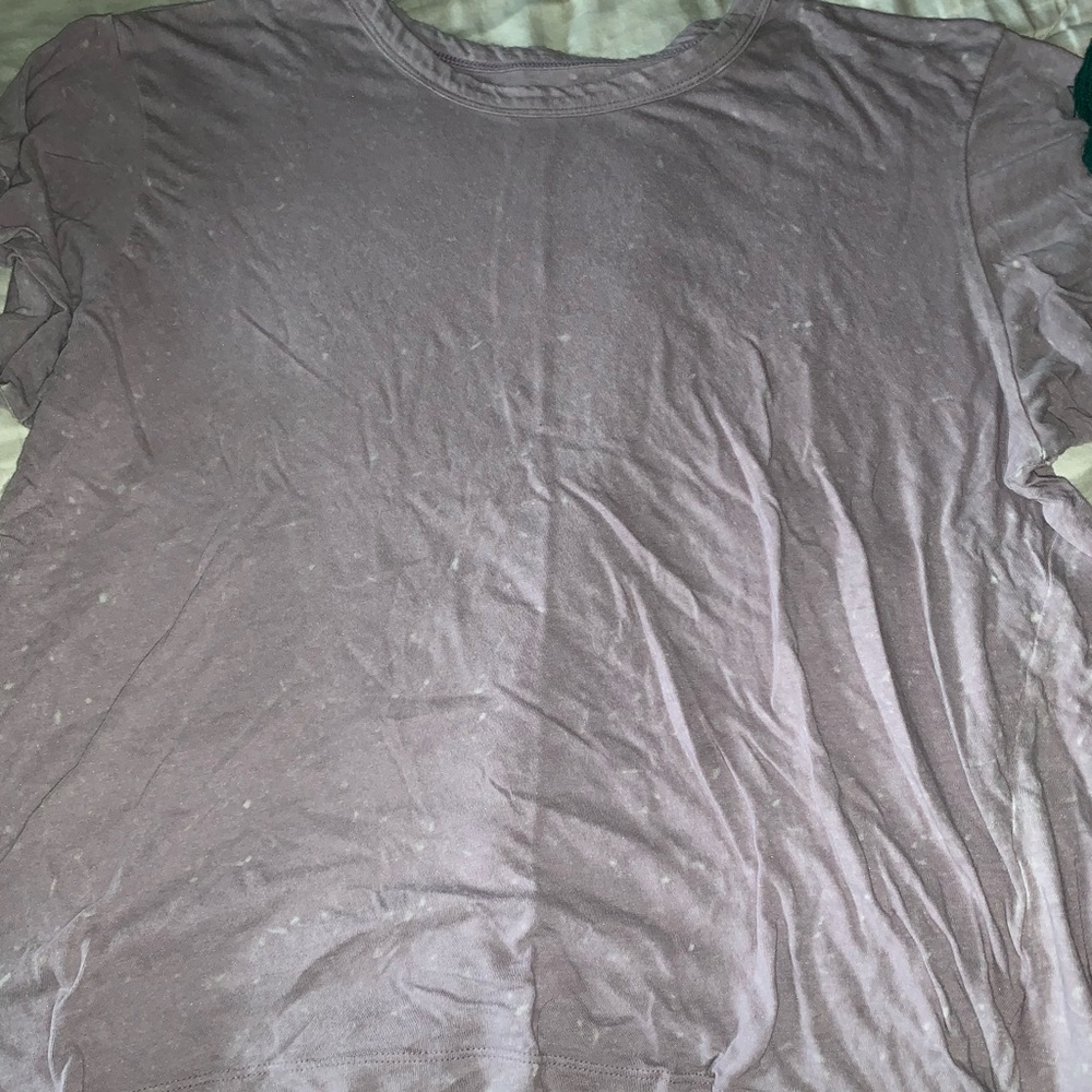 purple american eagle t-shirt